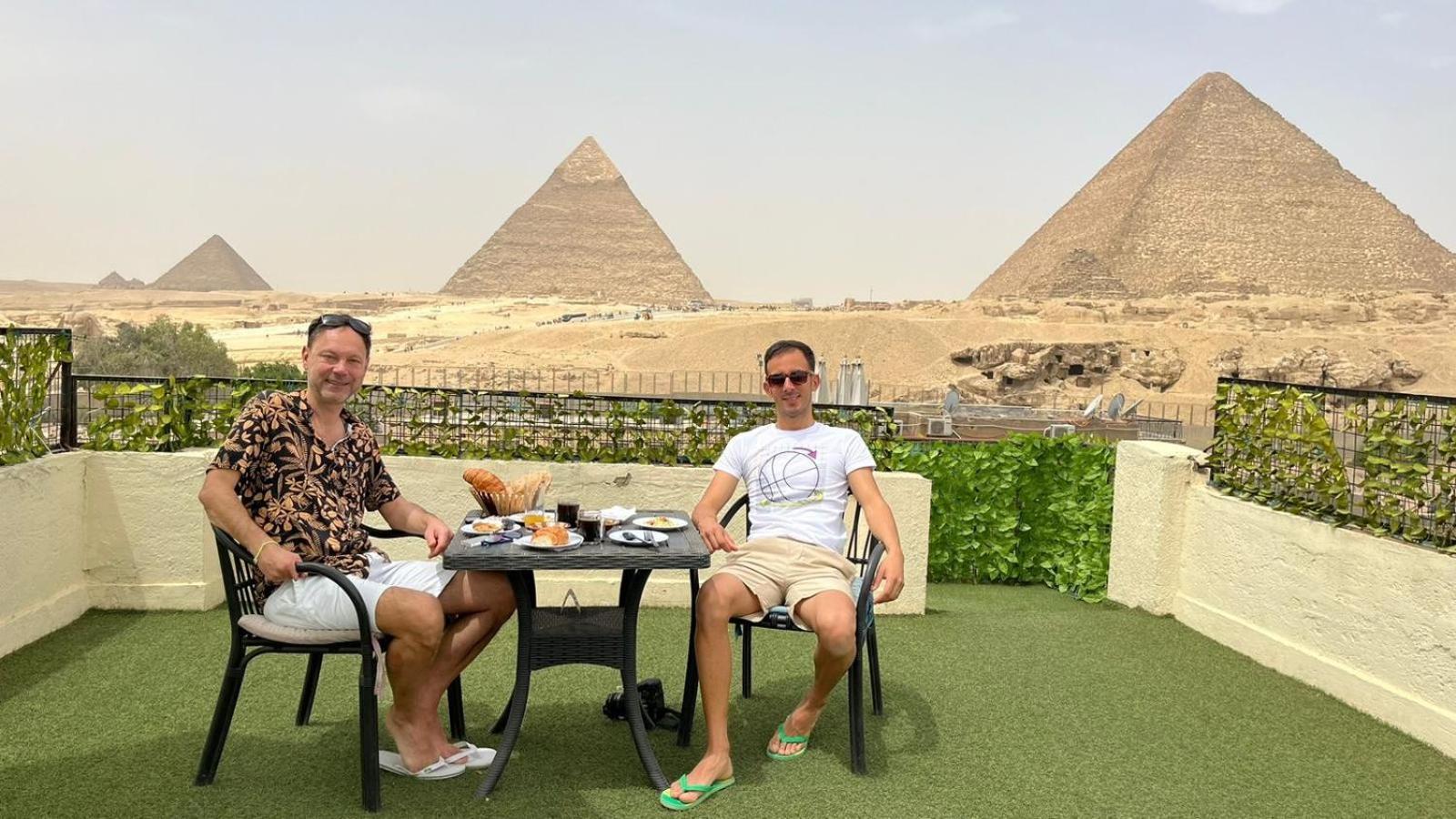 Solima Pyramids View Kafret el-Gabal 外观 照片